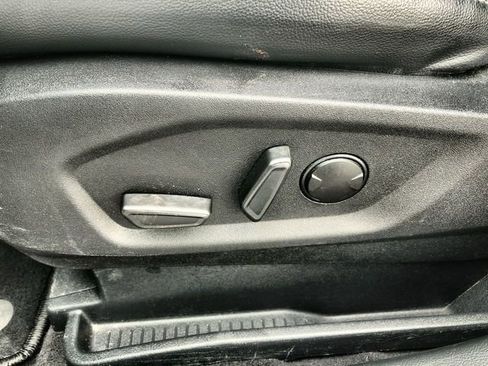 Used 2024 Ford Edge SEL w/ Convenience Package image 12