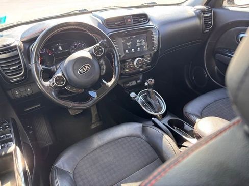 Used 2019 Kia Soul ! FWD image 17