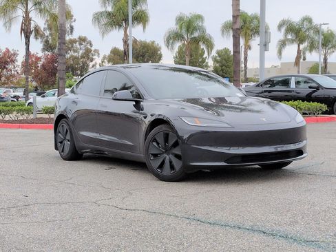 Used 2024 Tesla Model 3 image 2