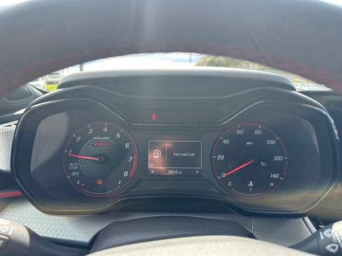 Used 2024 Chevrolet Trax RS w/ Driver Confidence Package FWD image 29