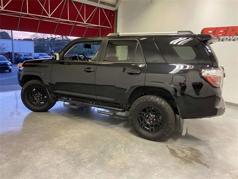 Used 2024 Toyota 4Runner SR5 Premium image 6