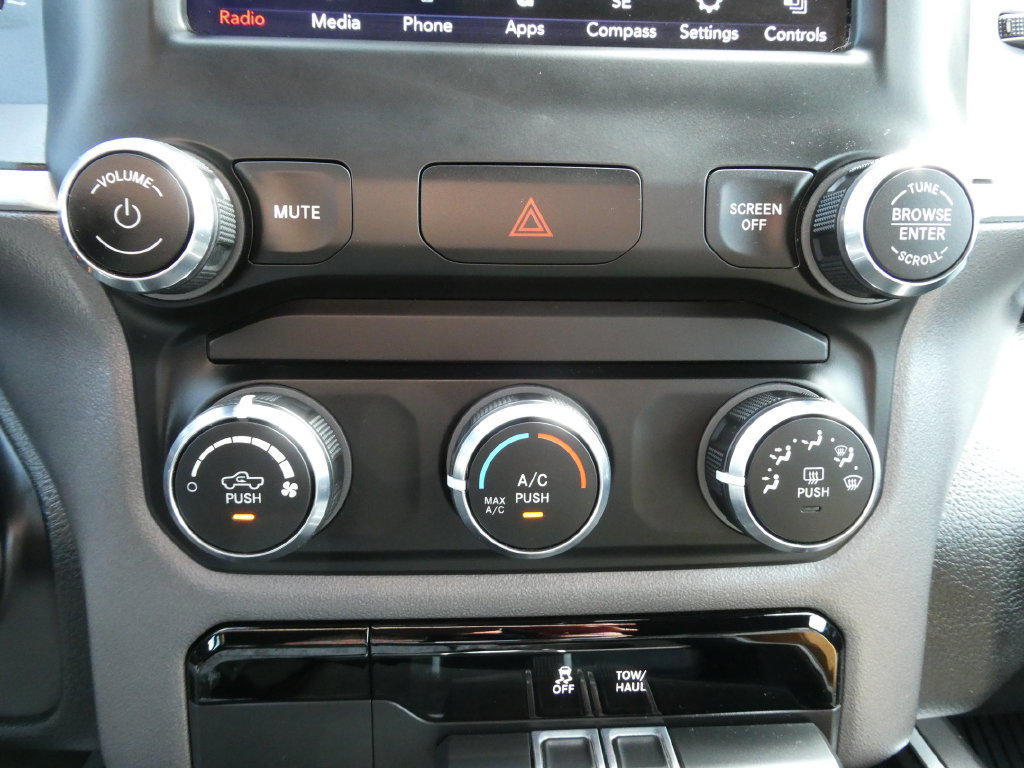 Used 2021 RAM 1500 Big Horn AWD/4WD image 30