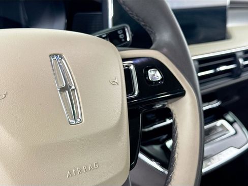 Used 2023 Lincoln Corsair FWD image 19