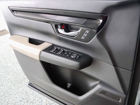 Used 2023 Honda CR-V EX-L image 22