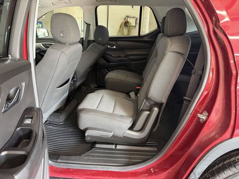 Used 2019 Chevrolet Traverse LT FWD image 22