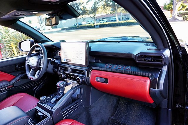 Used 2025 Toyota Tacoma TRD Pro AWD/4WD image 17