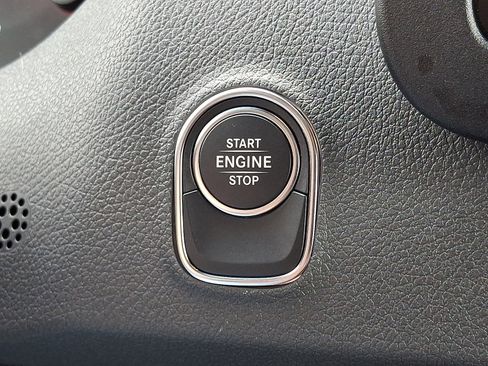 Used 2025 Mercedes-Benz Sprinter 2500 image 23
