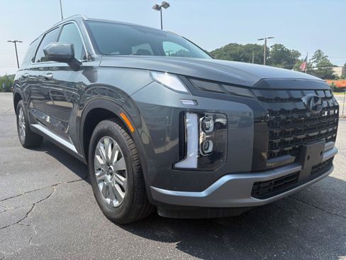 Used 2025 Hyundai Palisade SEL AWD/4WD image 3