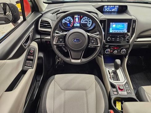 Used 2020 Subaru Forester Premium image 15