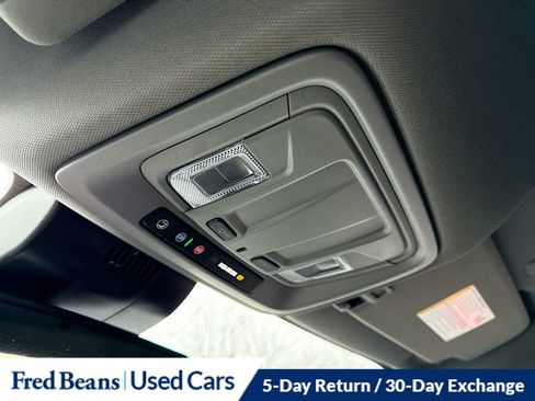 Used 2025 GMC Sierra 1500 SLT image 40