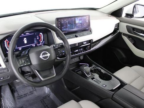 Certified 2025 Nissan Rogue SL image 19