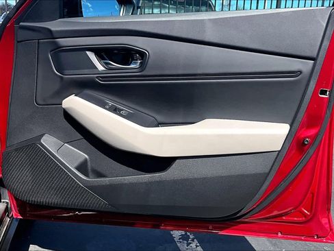 Used 2025 Honda Accord SE image 26