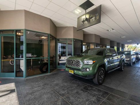 Used 2021 Subaru Forester Sport w/ Popular Package #2 AWD/4WD image 39