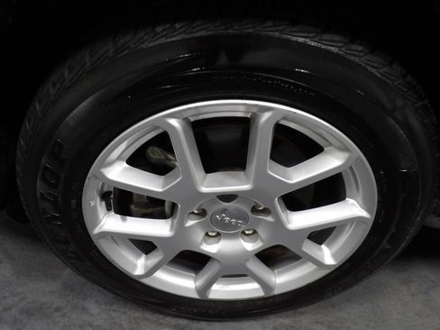 Used 2021 Jeep Renegade Latitude FWD image 23