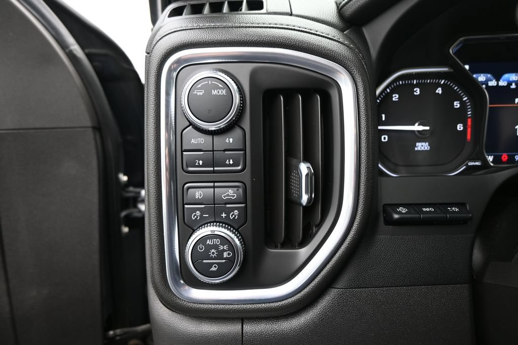 Used 2022 GMC Sierra 1500 Denali w/ Denali Reserve Package AWD/4WD image 12