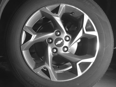 Used 2025 Chevrolet Trax LT w/ LT Convenience Package image 14