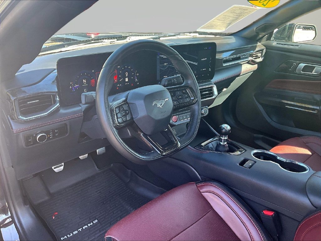 Used 2025 Ford Mustang GT Premium RWD image 19