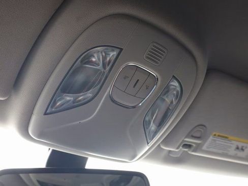 Used 2019 Jeep Compass Limited w/ Safety & Security Group image 21