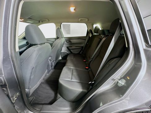 Used 2024 Nissan Rogue S AWD/4WD image 26