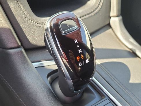 Certified 2024 Cadillac XT6 Premium Luxury FWD image 22