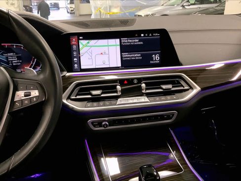 Used 2023 BMW X5 xDrive40i w/ Parking Assistance Package image 6