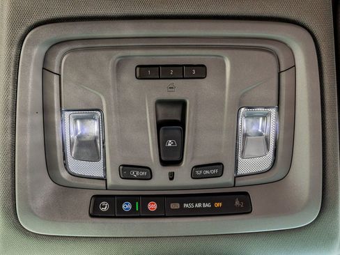 Used 2025 Chevrolet Silverado 1500 LT Trail Boss w/ Convenience Package II image 27