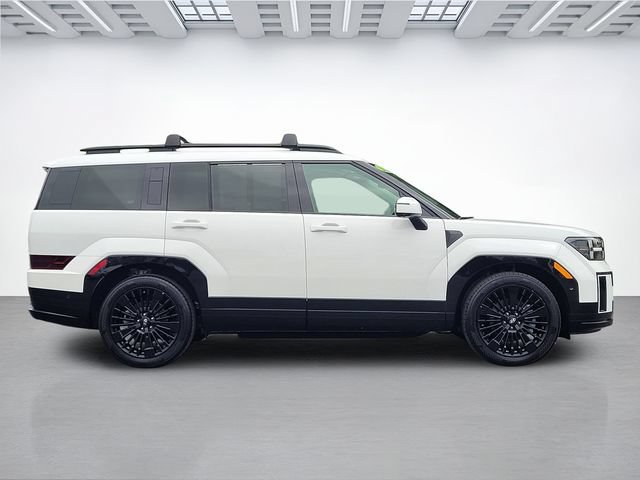 Used 2025 Hyundai Santa Fe Calligraphy AWD/4WD image 3