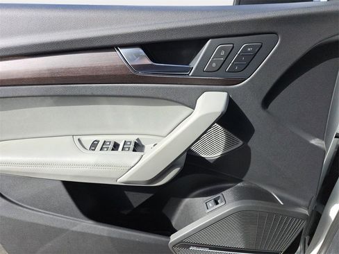 Certified 2023 Audi Q5 2.0T Premium Plus w/ Premium Plus Package image 18