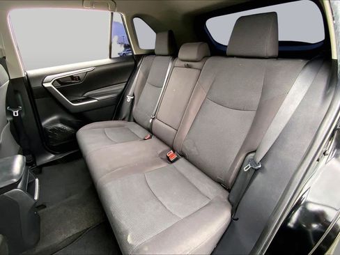 Used 2021 Toyota RAV4 LE FWD image 20