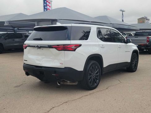Used 2023 Chevrolet Traverse RS FWD image 8