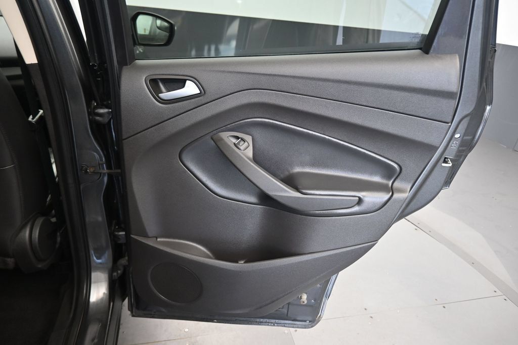 Used 2019 Ford Escape SEL AWD/4WD image 35
