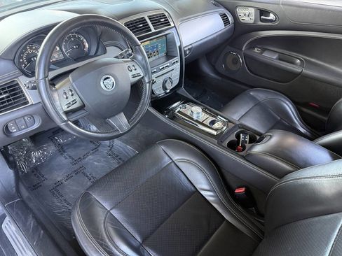 Used 2010 Jaguar XK Convertible image 11