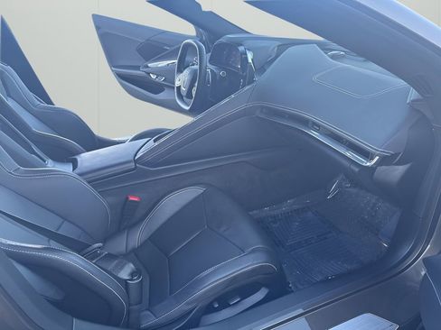 Used 2020 Chevrolet Corvette Stingray Coupe w/ 1LT RWD image 15