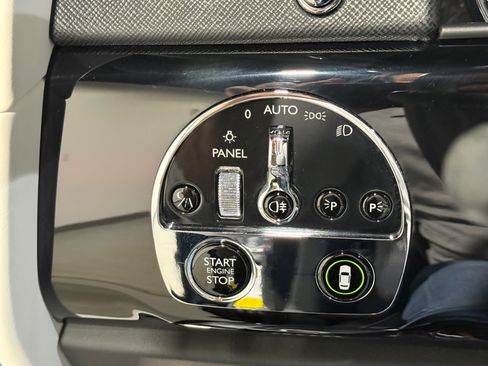 Used 2023 Rolls-Royce Cullinan image 35