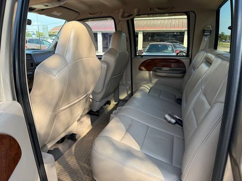Used 2002 Ford F350 2WD Crew Cab DRW Super Duty image 17