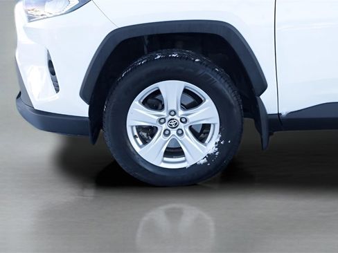 Certified 2021 Toyota RAV4 XLE image 3
