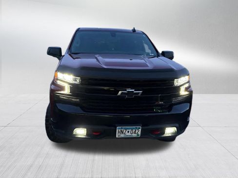 Used 2022 Chevrolet Silverado 1500 LT Trail Boss image 2