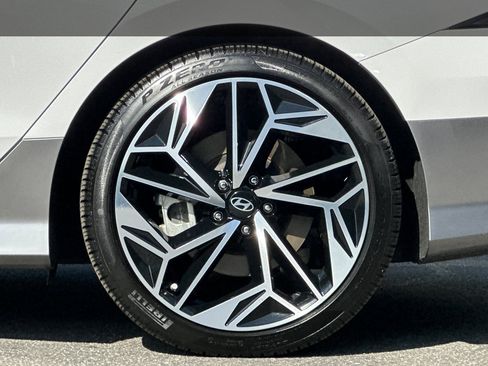 Used 2023 Hyundai Ioniq 6 SEL image 26