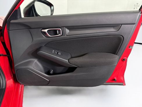 Used 2025 Honda Civic Sport image 30