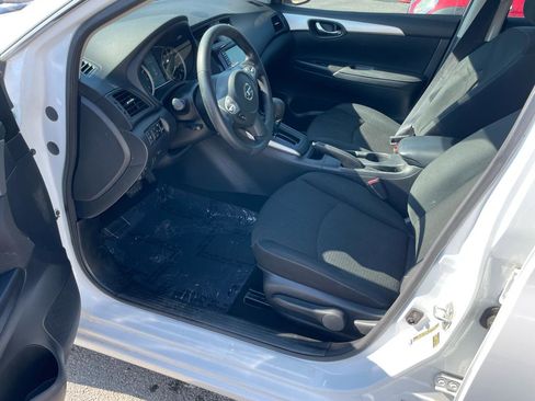 Used 2019 Nissan Sentra S image 21