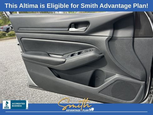 Used 2024 Nissan Altima 2.5 SV image 13
