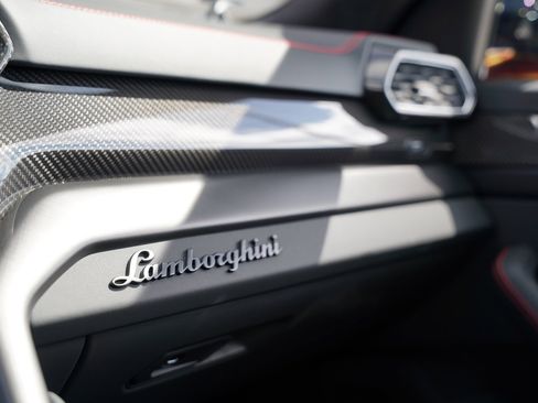 Used 2023 Lamborghini Urus S image 18