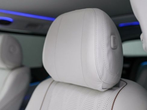 Used 2024 Mercedes-Benz Maybach GLS 600 GLS Maybach GLS 600 image 34