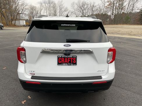 Used 2021 Ford Explorer XLT w/ Equipment Group 202A image 4