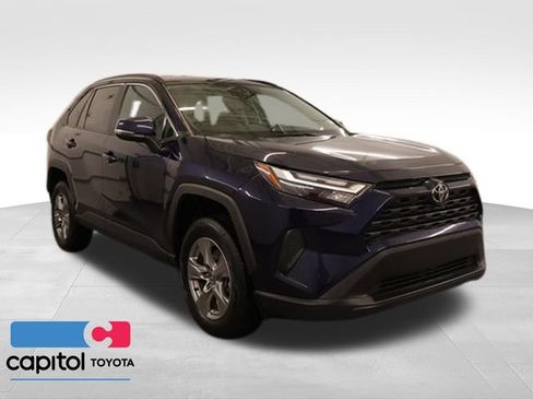 Used 2025 Toyota RAV4 XLE AWD/4WD image 1