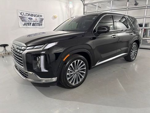 Used 2025 Hyundai Palisade Calligraphy image 5