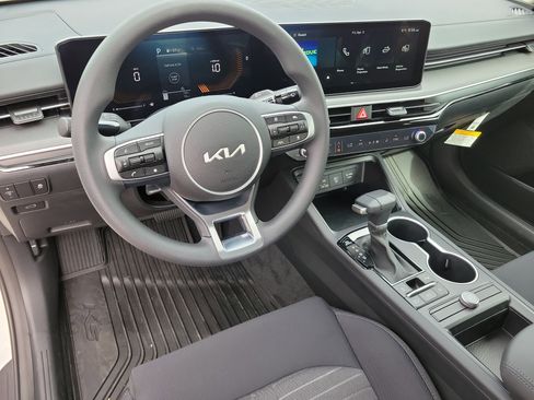 New 2026 Kia K5 LXS image 2