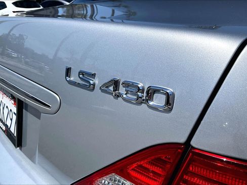 Used 2006 Lexus LS 430 RWD image 9