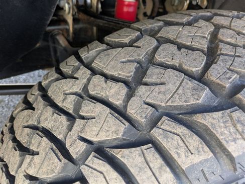 Used 2024 Chevrolet Silverado 2500 LT AWD/4WD image 11