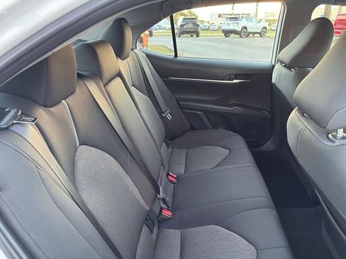 Used 2024 Toyota Camry LE image 10